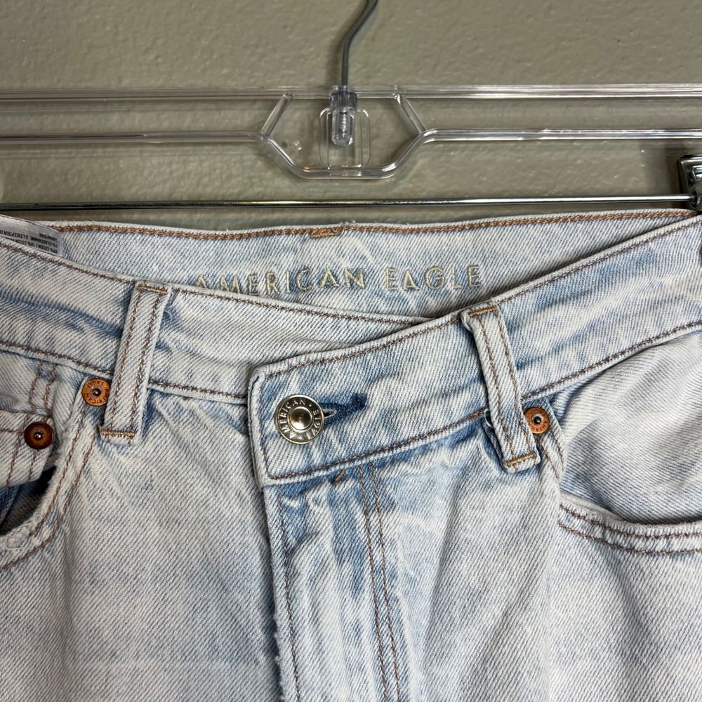 American Eagle Highest Rise Baggy Straight Jeans Sz 8 Light Wash Criss Cross - Picture 7 of 10